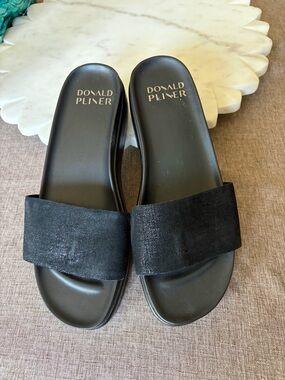 Donald J. Pliner Black Slide Sandals - New